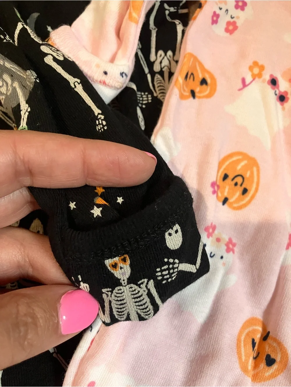 NWT NEWBORN Old Navy Black Skeleton & Pink Pumpkin Baby Footie 2-Pack